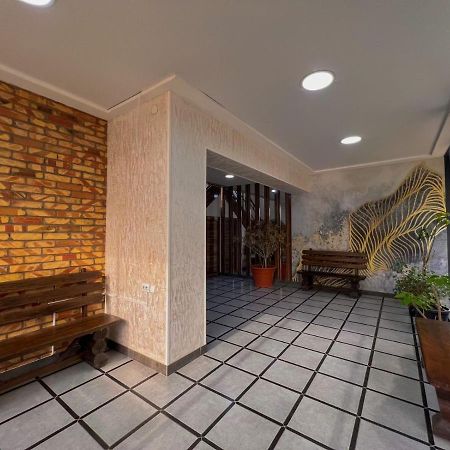 Комплекс Гостиниц Athletic Taraz Esterno foto