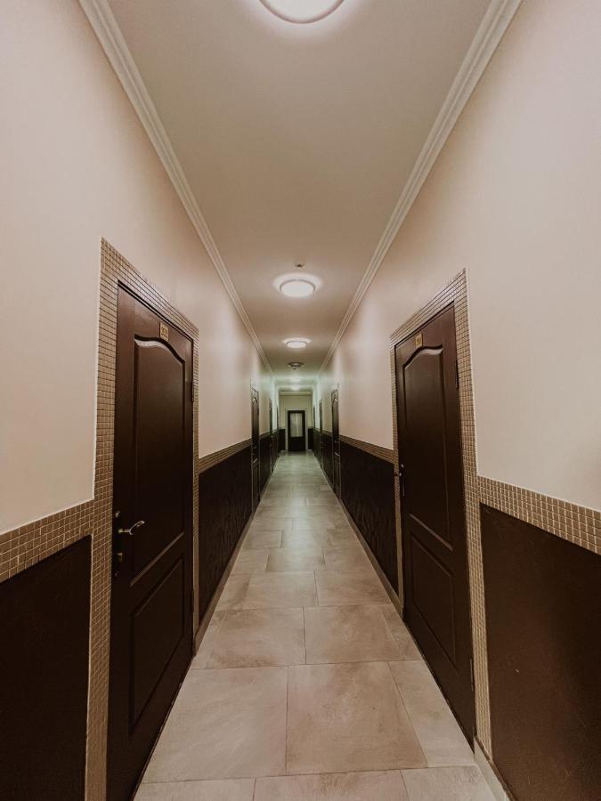 Комплекс Гостиниц Athletic Taraz Esterno foto
