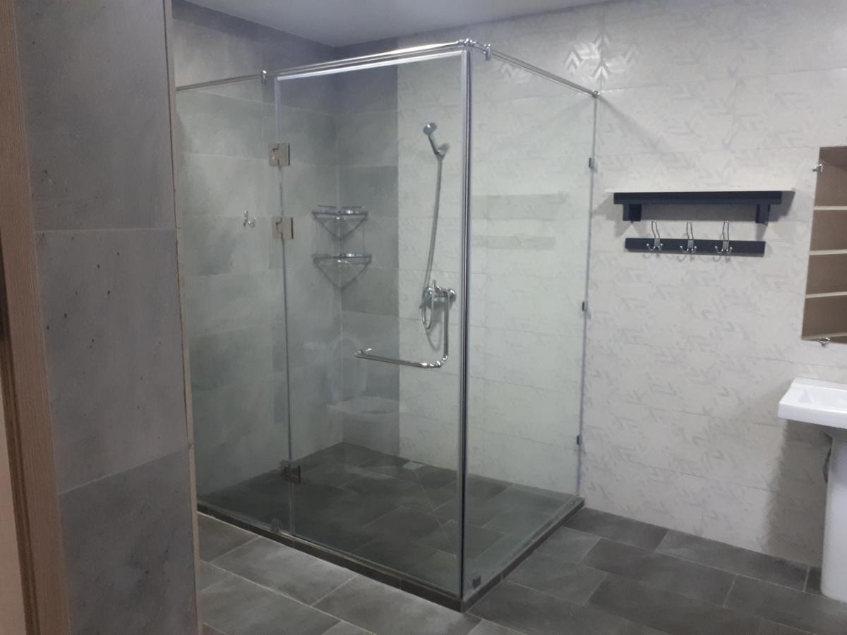 Комплекс Гостиниц Athletic Taraz Esterno foto